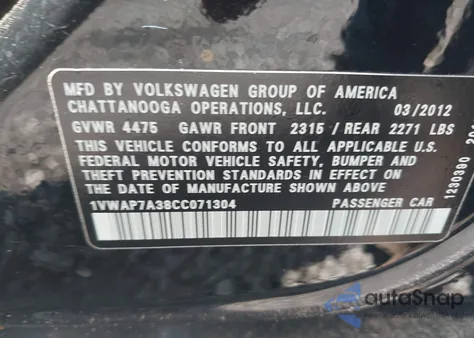 2012 Volkswagen Passat 2.5L S z USA, uszkodzony, nr VIN 1VWAP7A38CC071304